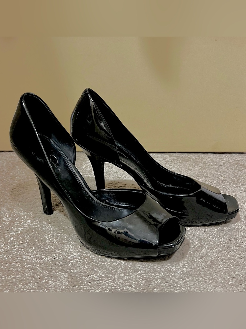 Jessica Simpson Black Patent Peep-Toe Platform Heels